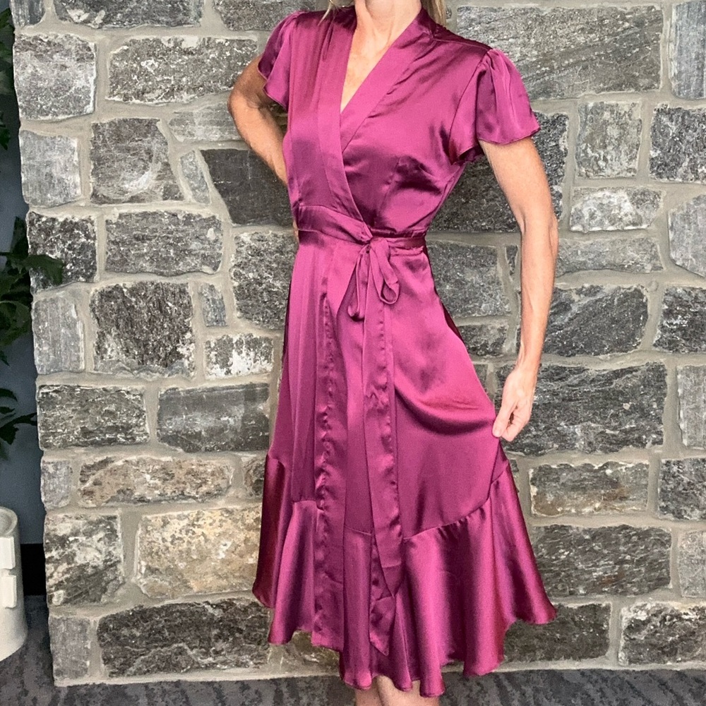 Flowers Silky Fuchsia Wrap Dress (M) Flutter Sleeve
